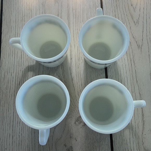 4 Vintage Pyrex - Old Town / Blue Onion coffee mugs retro collectible cups - Picture 8 of 8